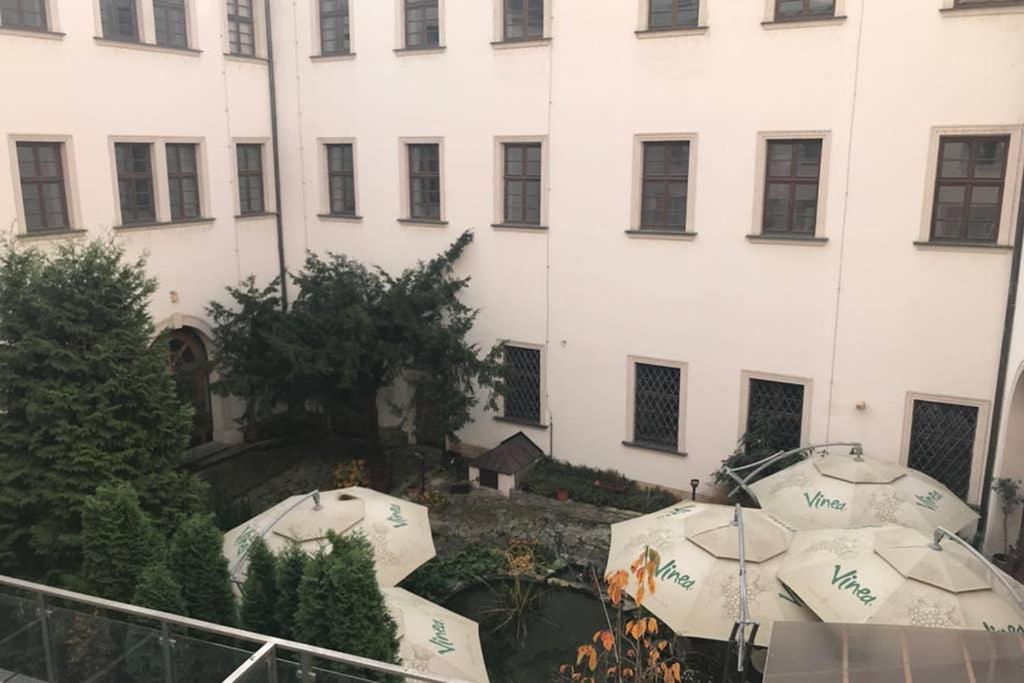 Apartment Right In The Center Of Brünn Exterior foto